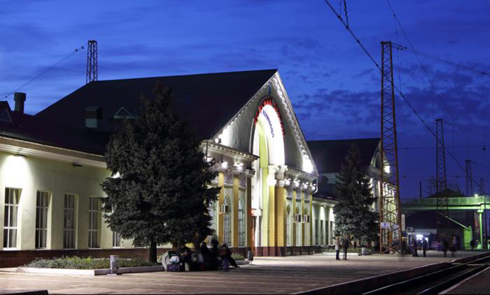 Вокзал станции Красный Лиман.
