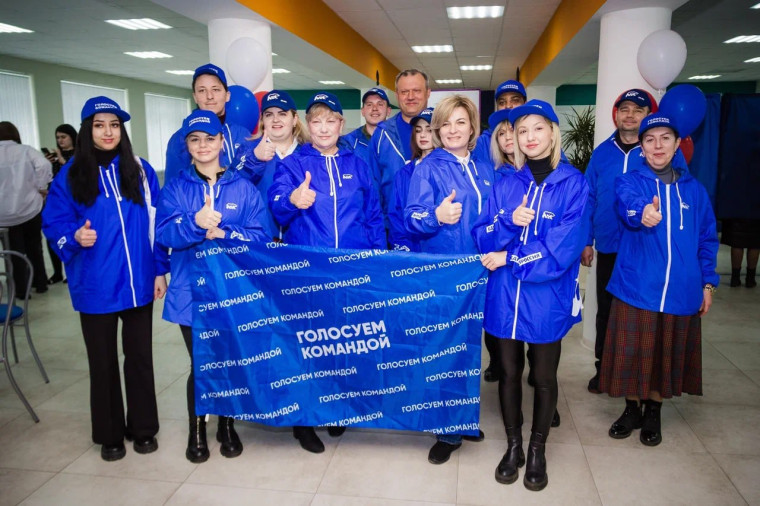 «Единая Россия» внесла весомый вклад в победу Владимира Путина. «Единая Россия» внесла весомый вклад в победу Владимира Путина.