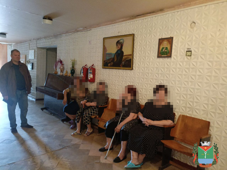 Краснолиманцам разъяснили вопросы социального характера. Краснолиманцам разъяснили вопросы социального характера.