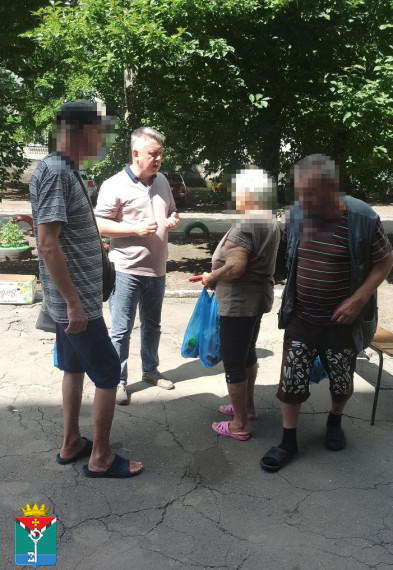 Оказали помощь краснолиманцам проживающим в городах Шахтерске и Кировское. Оказали помощь краснолиманцам проживающим в городах Шахтерске и Кировское.
