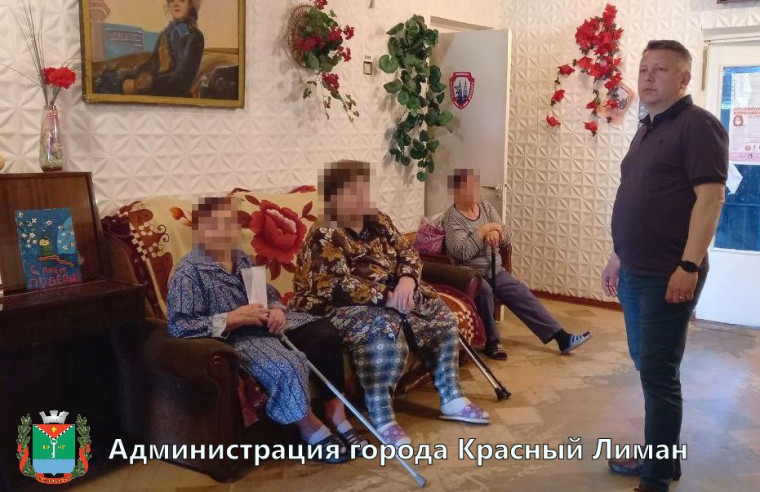 Заместитель главы провёл сход с эвакуированными краснолиманцами. Заместитель главы провёл сход с эвакуированными краснолиманцами.