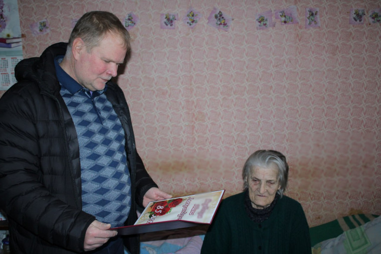 Краснолиманку поздравили с юбилеем. Краснолиманку поздравили с юбилеем.