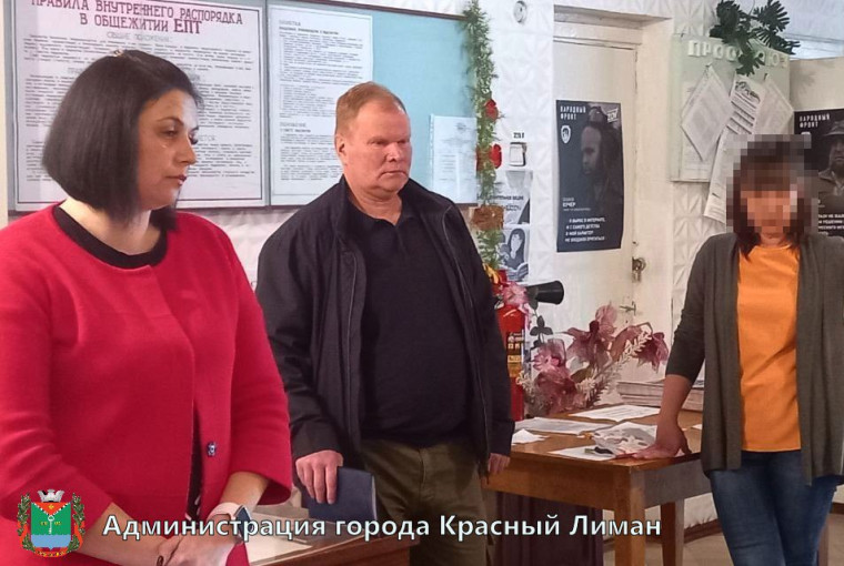 Заместитель главы администрации провёл сход с эвакуированными гражданами Краснолиманщины. Заместитель главы администрации провёл сход с эвакуированными гражданами Краснолиманщины.