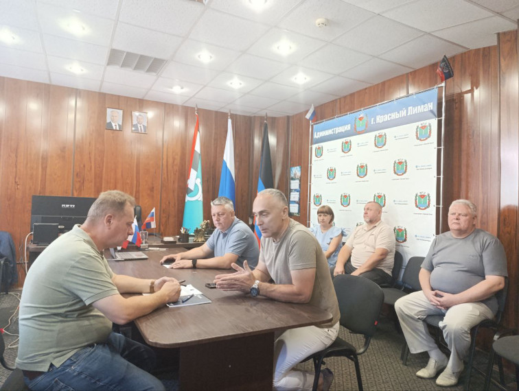 Депутат Краснолиманского муниципального совета провел встречу с гражданами Краснолиманщины. Депутат Краснолиманского муниципального совета провел встречу с гражданами Краснолиманщины.
