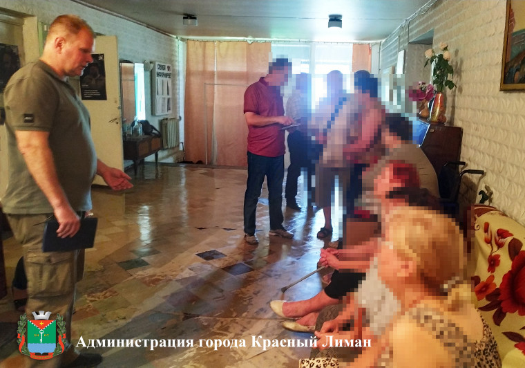 Состоялся сход с эвакуированными гражданами Краснолиманщины. Состоялся сход с эвакуированными гражданами Краснолиманщины.