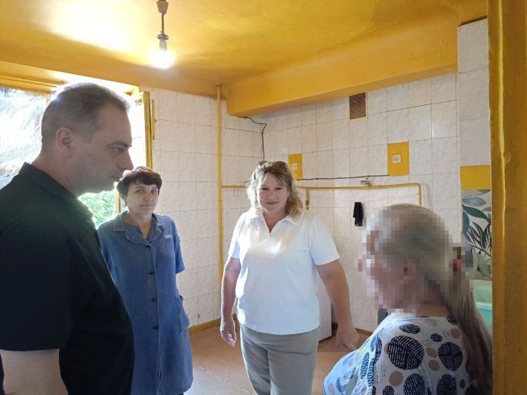 Анжела Заболотская провела встречу с краснолиманцами. Анжела Заболотская провела встречу с краснолиманцами.
