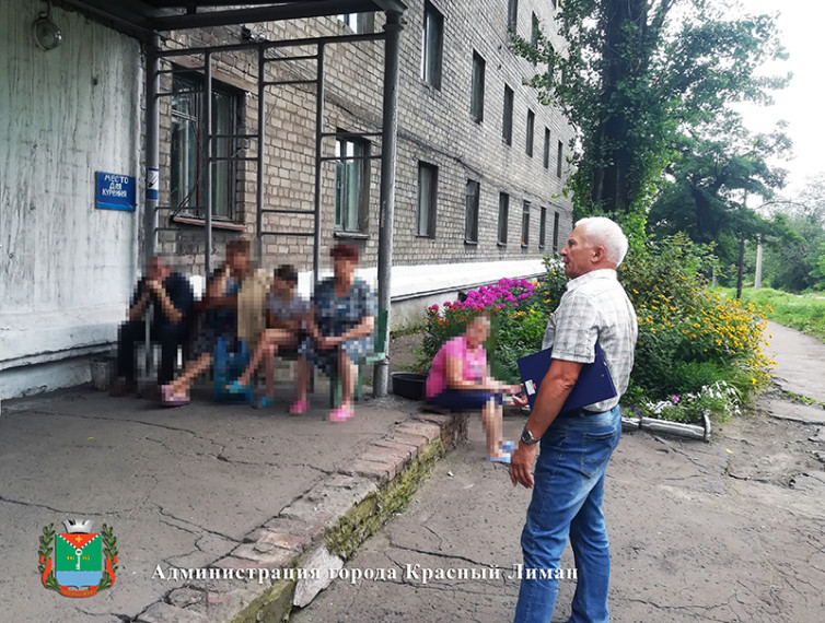 Сход с эвакуированными гражданами Краснолиманщины. Сход с эвакуированными гражданами Краснолиманщины.