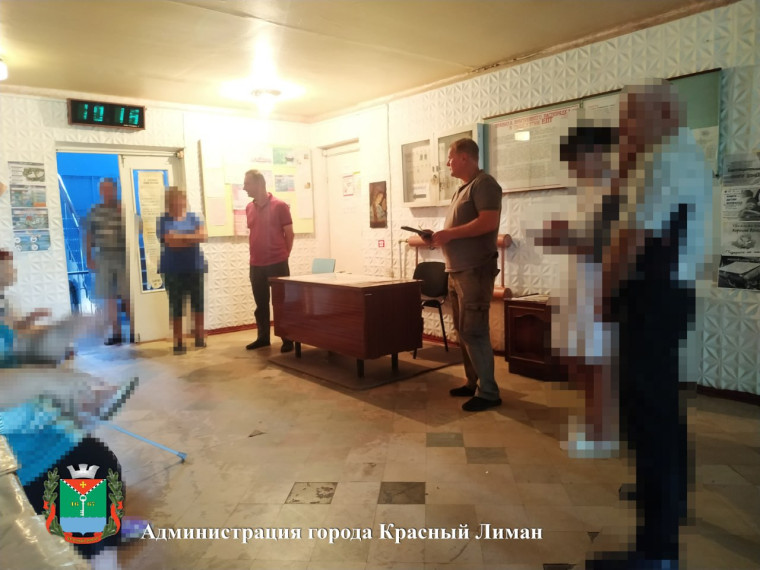 Заместитель главы администрации города Красный Лиман провел сход граждан.. Заместитель главы администрации города Красный Лиман провел сход граждан..